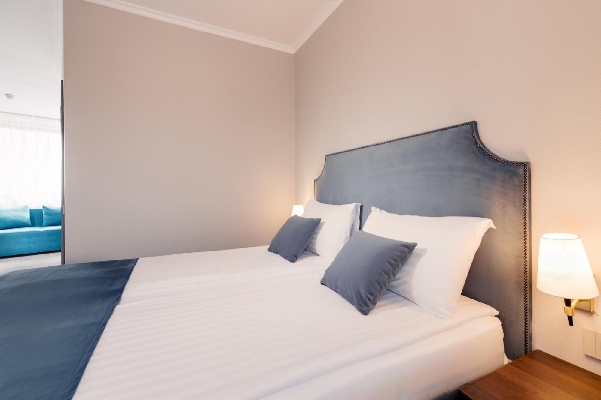 Hotel Meridian Клуж-Напока Екстериор снимка