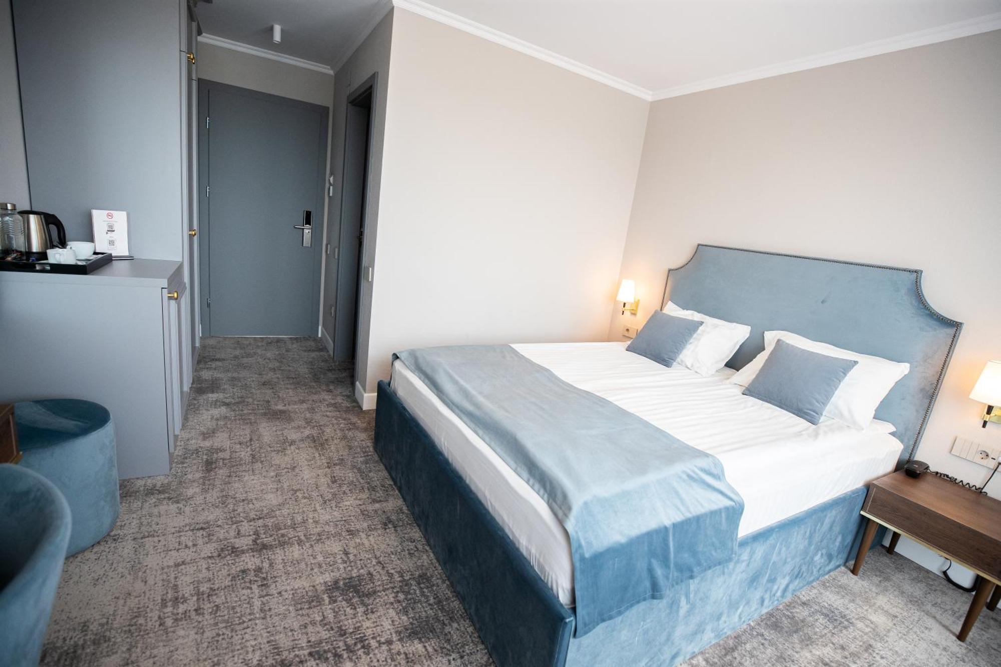Hotel Meridian Клуж-Напока Екстериор снимка